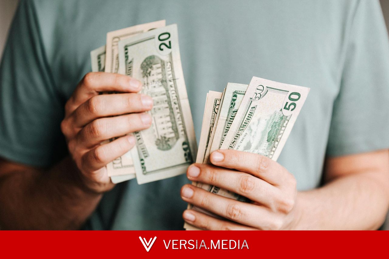 Dólar cai a R$ 5,14, com foco no exterior e expectativa por ata do Copom; Ibovespa sobe