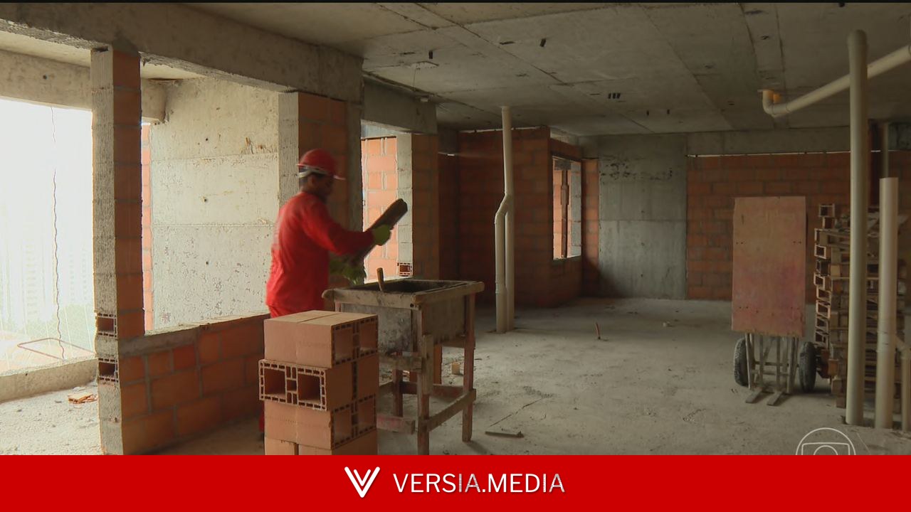 Com estímulos à economia em um ano eleitoral, BC eleva para 2% estimativa de alta do PIB em 2026