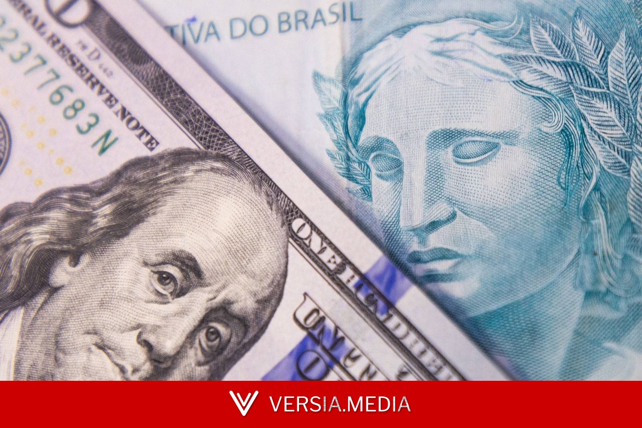 Real vira 'dano colateral' e cai quase 3% no pior mês do ano para o câmbio