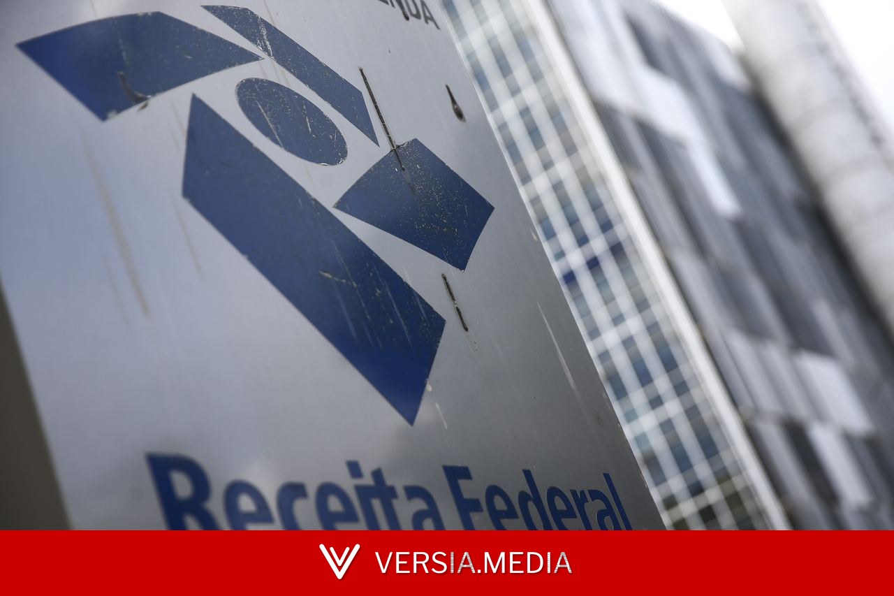 Novo leilão da Receita tem iPhone 13 por R$ 480 e VW Jetta por R$ 13,2 mil; veja como participar