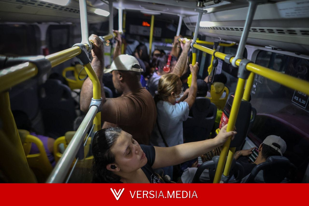Brasileiro trabalha muito, mas sente que não sai do lugar