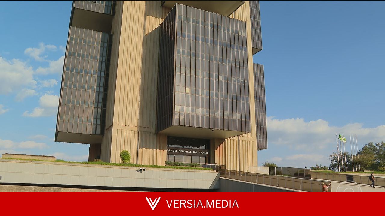 Banco Central admite inflação acima da meta, mas diz que 'melhores práticas' recomendam não reagir a choques de oferta