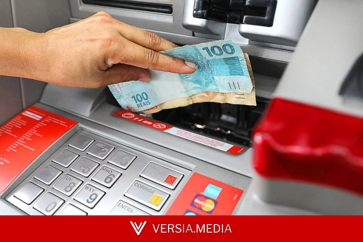 Bancos e INSS fecham nesta quinta (9) em São Paulo por feriado estadual