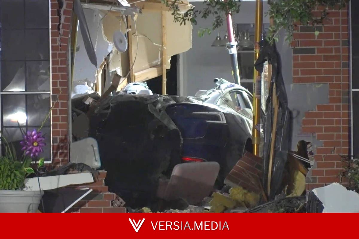 Tesla é processada nos EUA por família de mulher morta em acidente de carro que atingiu sua casa