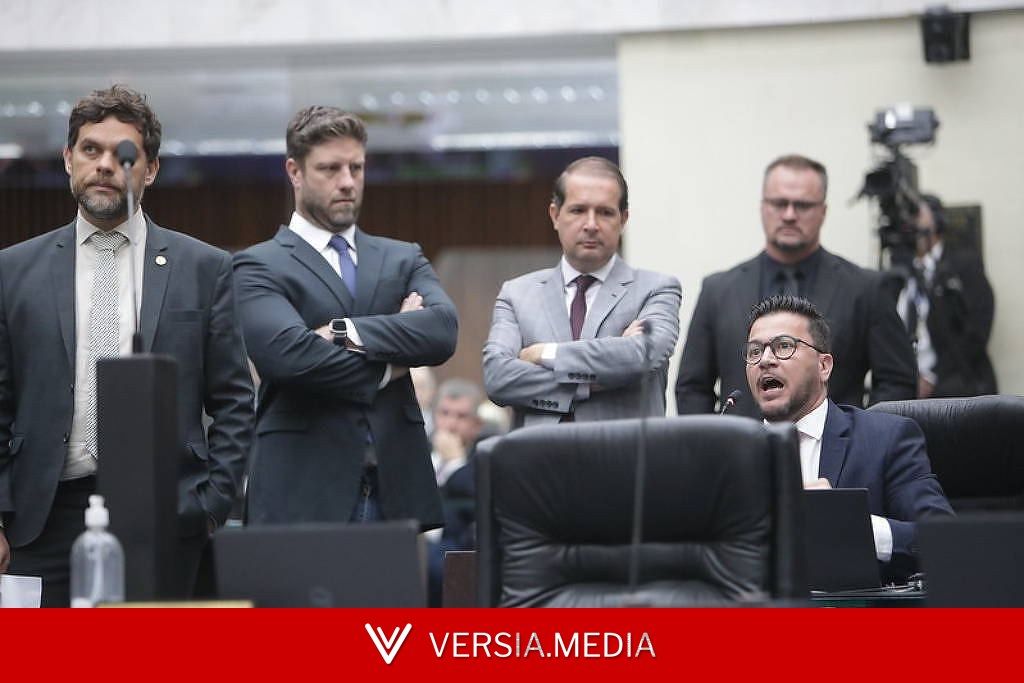 Medida cautelar apresentada em nome de deputado do Paraná teria texto oculto; ele nega